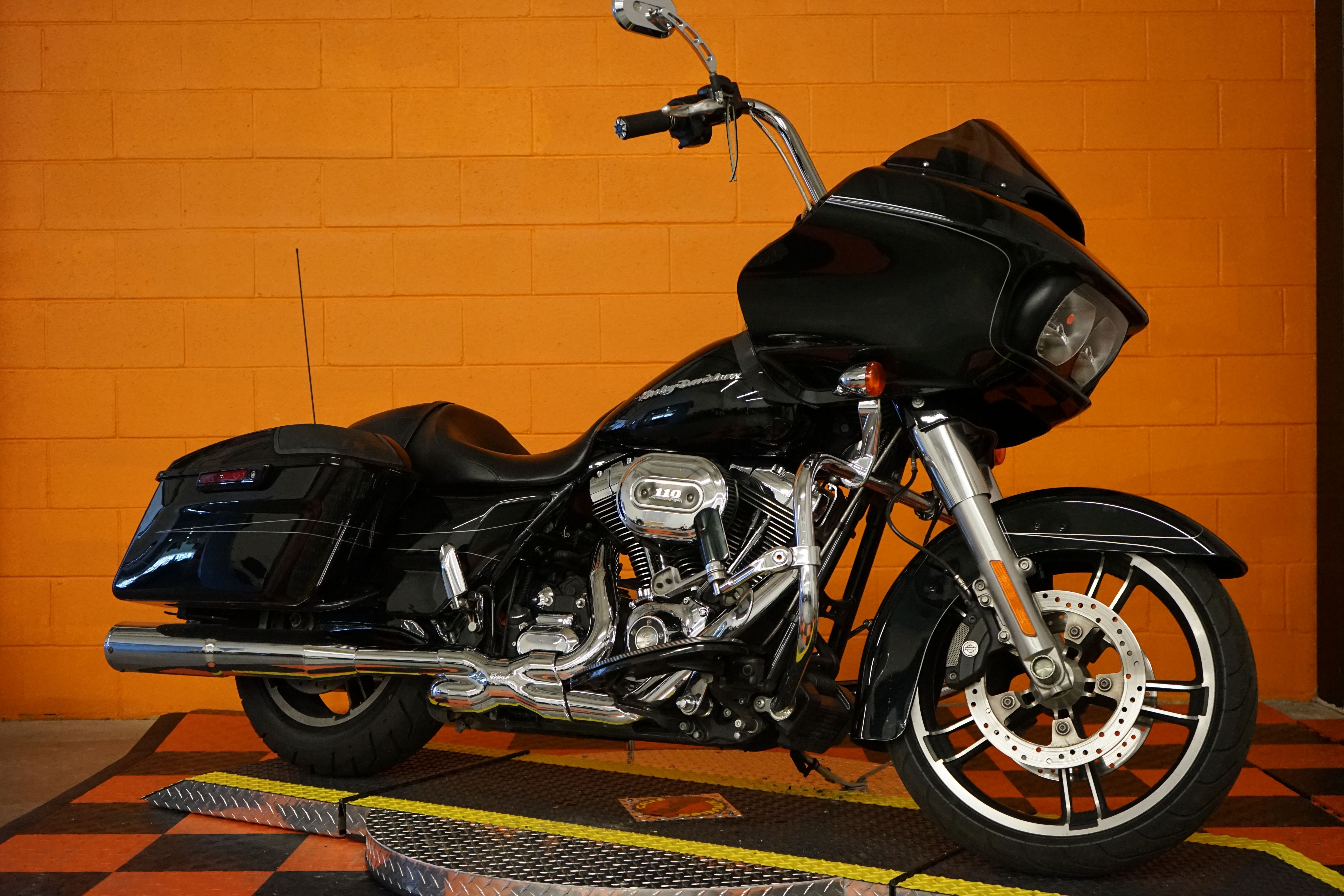 Pre-owned 2016 Harley-davidson Touring Road Glide Special Fltrxs